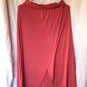 Skirt kinda new and open at the bottom.